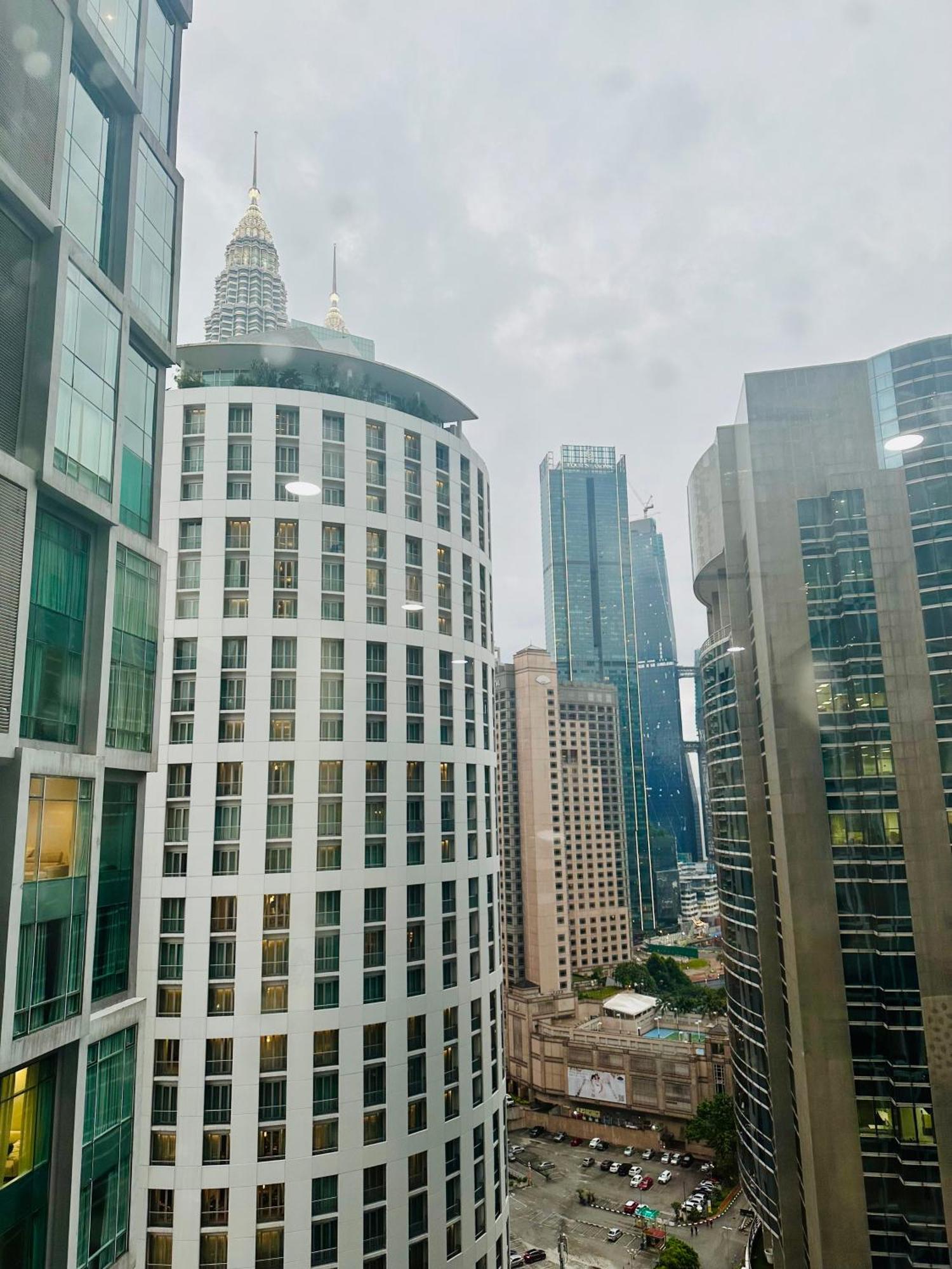 Soho Suites Klcc By Angel กัวลาลัมเปอร์ ภายนอก รูปภาพ